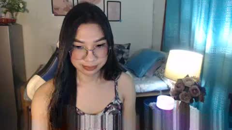 Ashley Kate Mateo Gray online show from 4, 3, 2025
