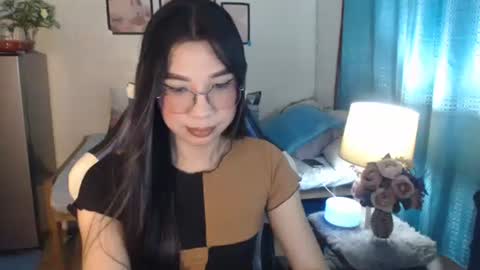 Ashley Kate Mateo Gray online show from 7, 3, 2025
