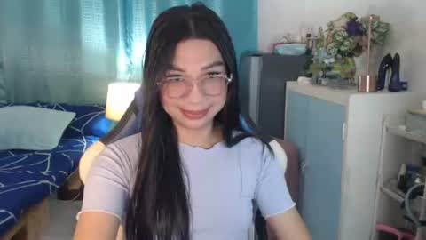 Ashley Kate Mateo Gray online show from 10, 9, 2025