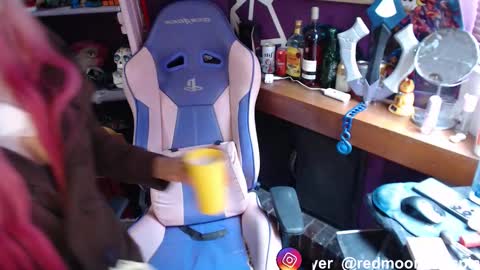 --Lucy-- online show from 17, 9, 2025