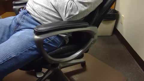 Snapshot of useemie chatting on 8, 1, 2025 useemie online show from 8, 1, 2025