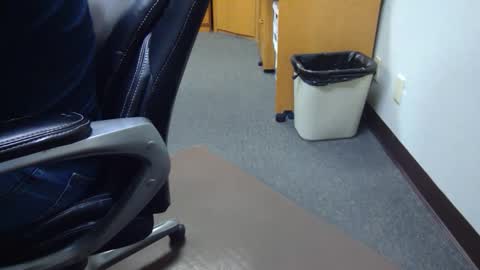 Snapshot of useemie chatting on 17, 2, 2025 useemie online show from 17, 2, 2025