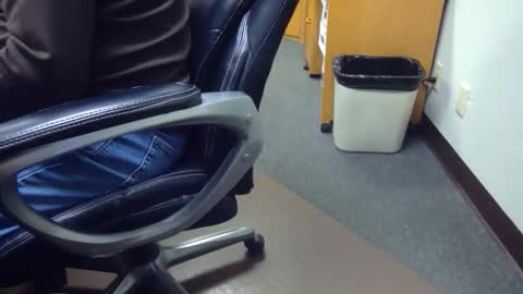 useemie online show from 20, 11, 2025