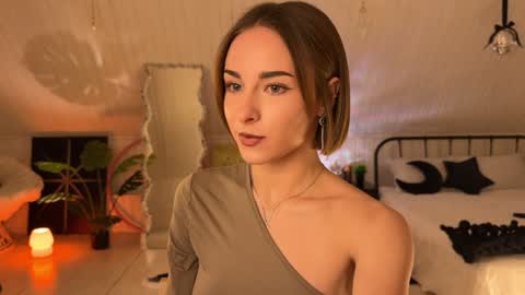 Anika On vacation online show from 15, 11, 2025