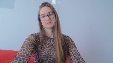 Valensiya online show from 5, 3, 2025