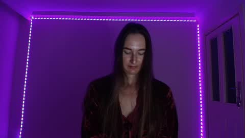 Valensiya online show from 13, 10, 2025