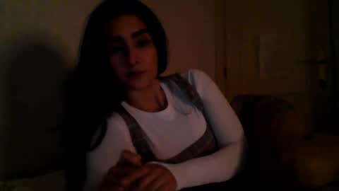 Snapshot of vaenina chatting on 15, 11, 2025 Vaen online show from 15, 11, 2025