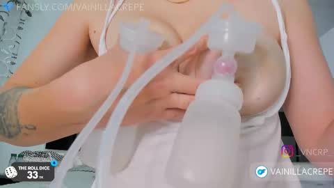 Snapshot of vainillacrepe chatting on 17, 2, 2026 Im Mila my onlyfans is vainillacrepe online show from 17, 2, 2026