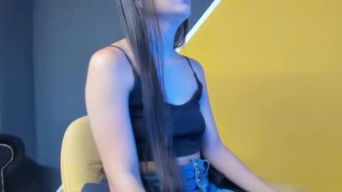 VaiolletCooper online show from 2, 4, 2026