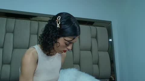 Snapshot of vaiolett_smith chatting on 22, 12, 2025 V A I O L E T T S M I T H online show from 22, 12, 2025