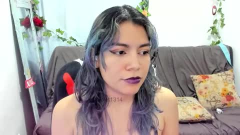 Snapshot of vaioletuwu chatting on 24, 2, 2026 Vaiolet1314 online show from 24, 2, 2026