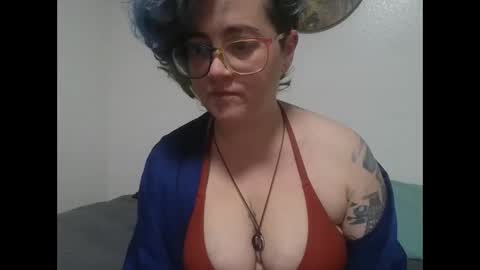 Snapshot of valarieak chatting on 19, 10, 2025 valarieak online show from 19, 10, 2025