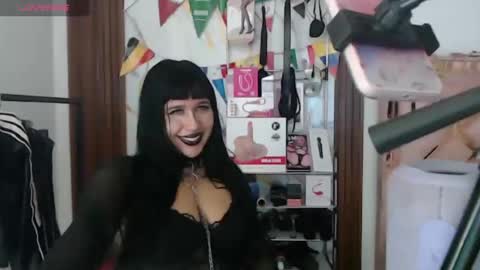 Snapshot of valen_ross7 chatting on 10, 7, 2026 valen_ross7 online show from 10, 7, 2026