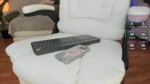 VALENTINA  online show from 22, 10, 2025