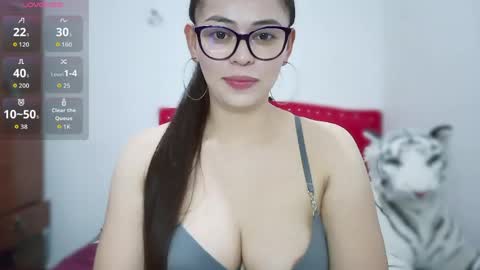 Snapshot of valentina_nappi96 chatting on 19, 4, 2026 VALE online show from 19, 4, 2026