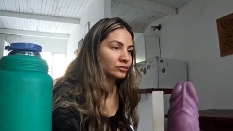 Snapshot of valentinaseleni24 chatting on 9, 10, 2025 valentinaseleni24 online show from 9, 10, 2025