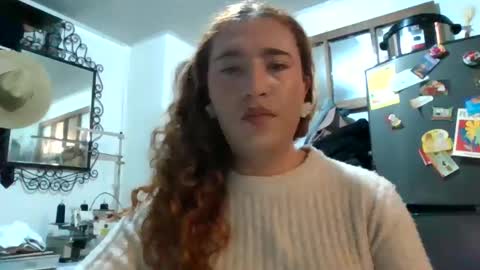 Snapshot of valentine_xo chatting on 4, 3, 2025 Val online show from 4, 3, 2025