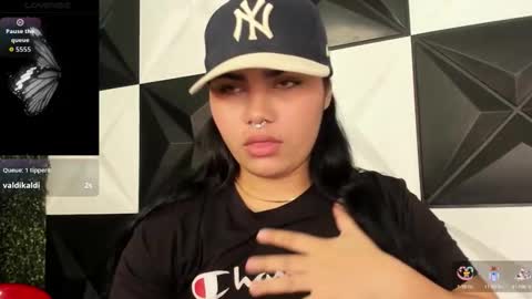 valeri_harpers4 online show from 4, 2, 2026