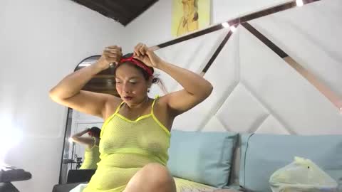 Snapshot of valeria_gil_ chatting on 5, 5, 2026 valeria_gil_ online show from 5, 5, 2026