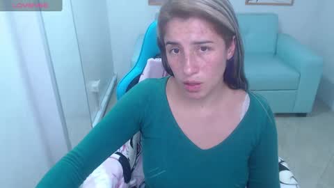 Snapshot of valerie_b chatting on 15, 12, 2024 valerie_b online show from 15, 12, 2024