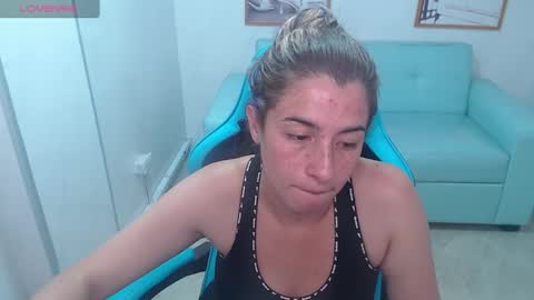 Snapshot of valerie_b chatting on 17, 12, 2024 valerie_b online show from 17, 12, 2024