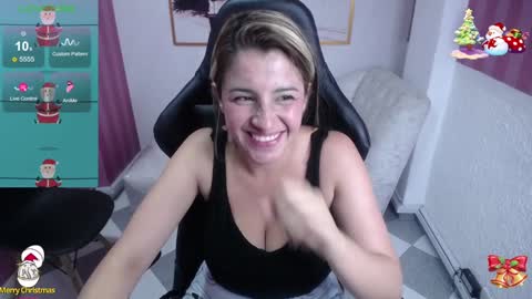 Snapshot of valerie_b chatting on 29, 12, 2024 valerie_b online show from 29, 12, 2024