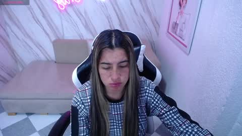 Snapshot of valerie_b chatting on 9, 2, 2025 valerie_b online show from 9, 2, 2025