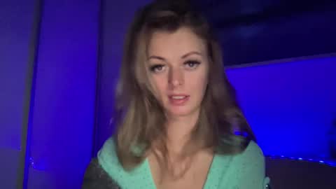 Valerie  online show from 16, 12, 2024