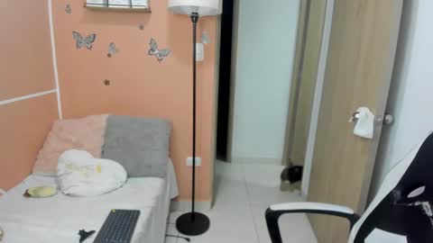 Juli C online show from 2, 12, 2024