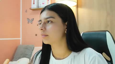 Juli C online show from 24, 2, 2025