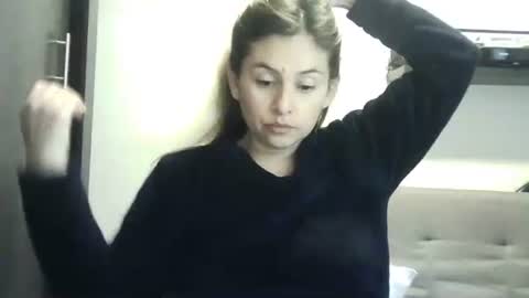 Snapshot of valery__rouse_ chatting on 3, 5, 2026 Valery online show from 3, 5, 2026