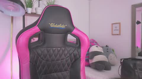 Snapshot of valery_belmort chatting on 4, 2, 2026 Valery Belmort online show from 4, 2, 2026