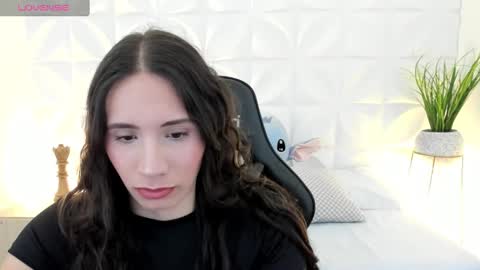 Snapshot of valeryn_rosse chatting on 5, 11, 2025 valeryn rosse online show from 5, 11, 2025