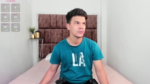 Valery Stonne  online show from 27, 1, 2025