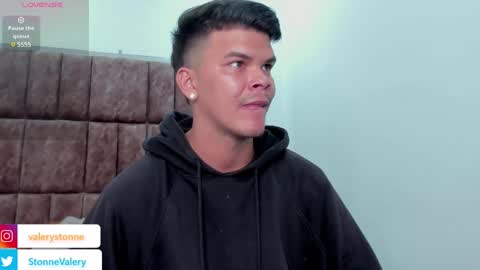 Valery Stonne  online show from 8, 2, 2025