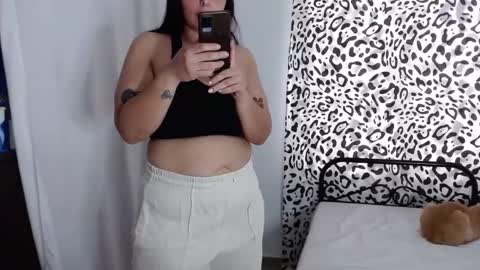 Snapshot of valeska6969 chatting on 7, 2, 2025 Vale online show from 7, 2, 2025