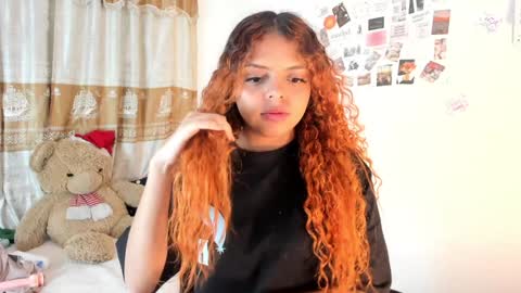 Snapshot of valientegirl_ chatting on 31, 1, 2025 VALIENTE  online show from 31, 1, 2025