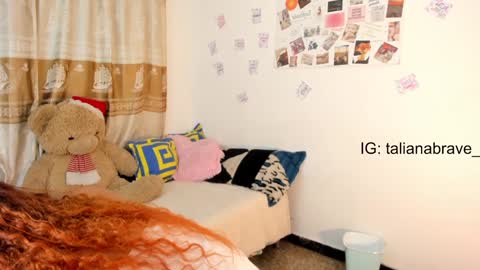 Snapshot of valientegirl_ chatting on 4, 2, 2025 VALIENTE  online show from 4, 2, 2025