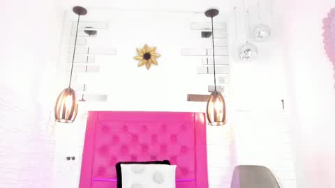 Snapshot of valloletsamar chatting on 9, 3, 2025 Vallolet Peach  online show from 9, 3, 2025