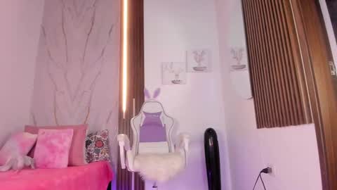 Snapshot of valloletsamar chatting on 25, 9, 2025 Vallolet Peach  online show from 25, 9, 2025