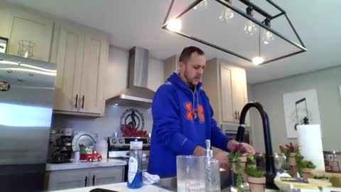 Snapshot of valvenus101 chatting on 16, 12, 2025 Val Venus online show from 16, 12, 2025