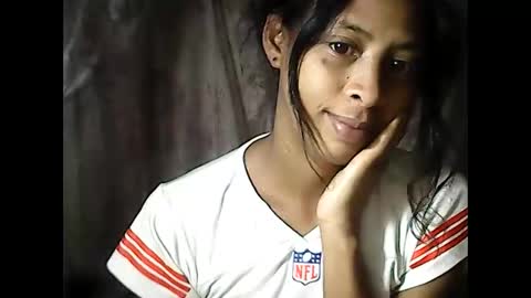 Snapshot of valysexyhot chatting on 19, 5, 2026 valysexyhot online show from 19, 5, 2026