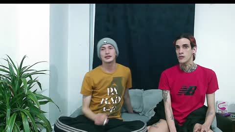 Vamp Noah and Dan online show from 4, 1, 2025