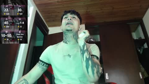 david guzman i model independenthelp me with a thumbs up online show from 30, 12, 2024