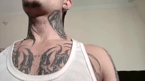 david guzman i model independenthelp me with a thumbs up online show from 3, 3, 2025