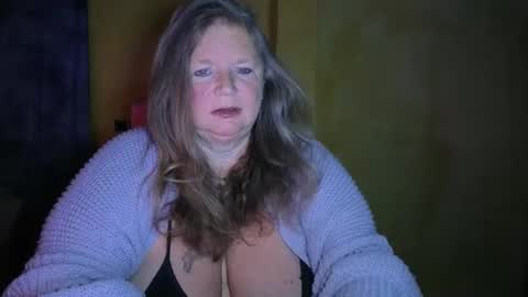 vampwoman online show from 7, 1, 2026