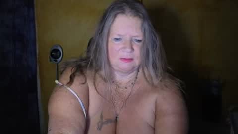 vampwoman online show from 7, 7, 2026
