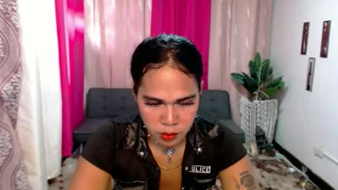 vampy_ebony_laxine online show from 10, 9, 2025