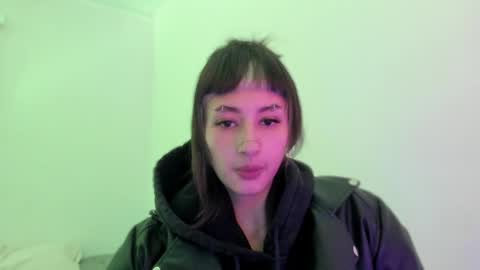 Snapshot of vandalovee chatting on 20, 4, 2026 Babi Alu online show from 20, 4, 2026
