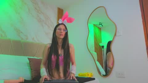 vane_coral online show from 30, 3, 2026